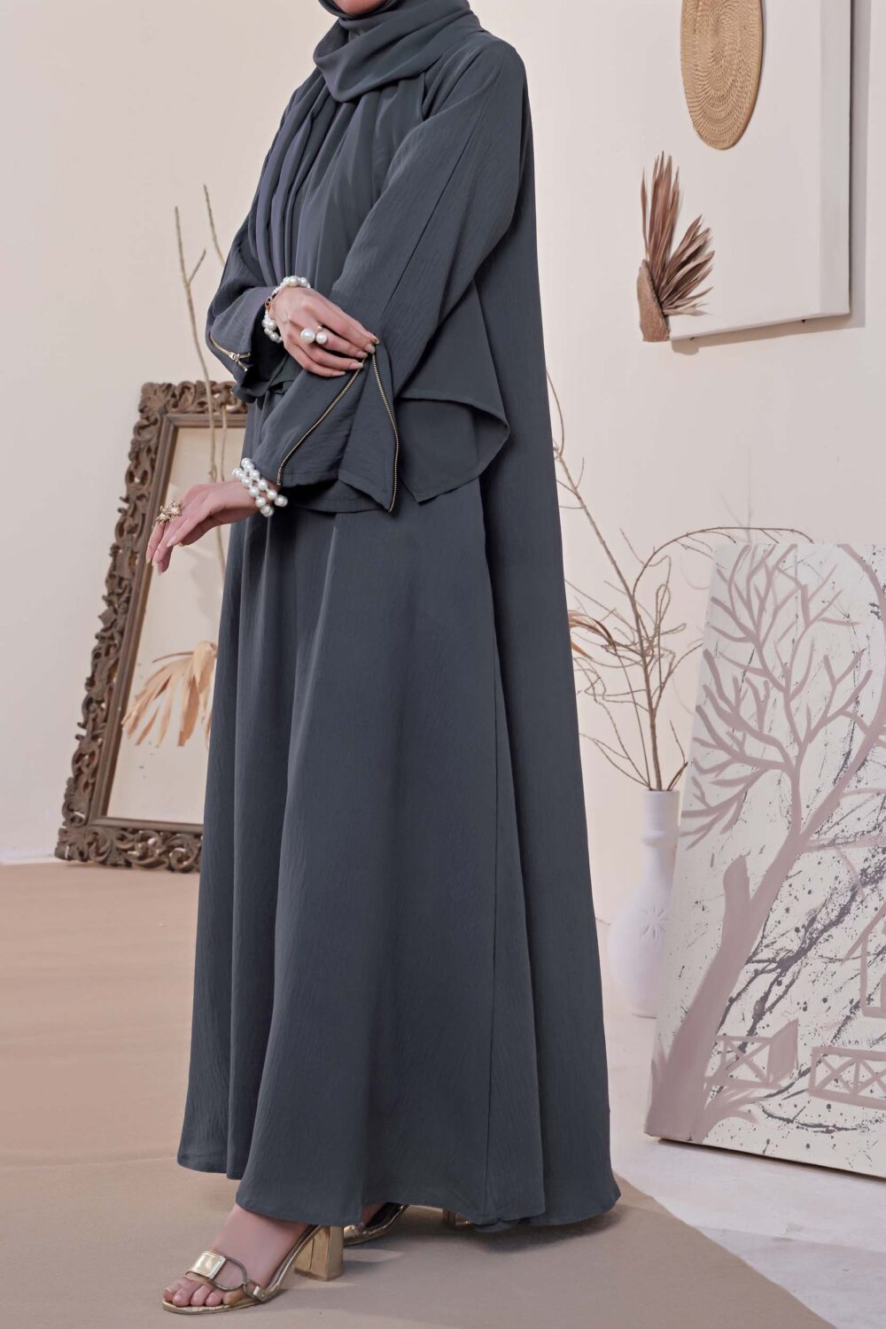 Kashaf | Greyish Blue - Al-Deebaj